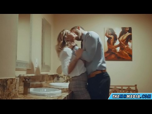 ❤️ Kad te prsata plavuša zavede u javnom toaletu ❌ Seks video na bs.higlass.ru ❌️❤